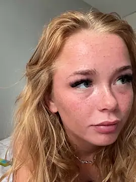 miaflowerxx online show from 06-04-26, 11:04