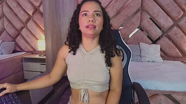 TamaraaHoney online show from 06-25-26, 01:05