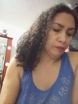 Snapshot of paulett15 chatting on 06-15-26, 02:39 paulett15 online show from 06-15-26, 02:39