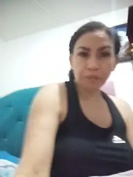 Snapshot of paulett15 chatting on 07-14-26, 01:50 paulett15 online show from 07-14-26, 01:50