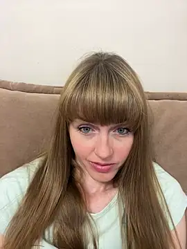 Kamilochka29511 online show from 05-30-26, 08:42