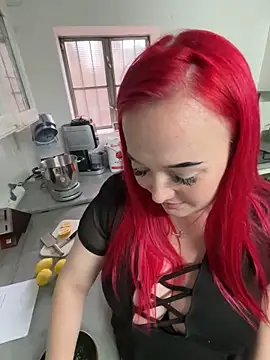 Snapshot of littleEve chatting on 09-11-25, 01:33 littleEve online show from 09-11-25, 01:33