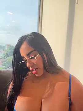 Snapshot of emily-Hornyy chatting on 06-22-26, 12:02 emily-Hornyy online show from 06-22-26, 12:02