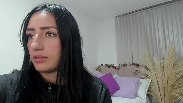 Snapshot of Charlotte_pleasure chatting on 05-26-26, 10:02 Charlotte pleasure online show from 05-26-26, 10:02