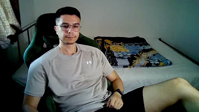 Snapshot of Jamcko24 chatting on 08-08-26, 05:53 Jamcko24 online show from 08-08-26, 05:53