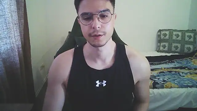 Snapshot of Jamcko24 chatting on 05-14-26, 05:43 Jamcko24 online show from 05-14-26, 05:43