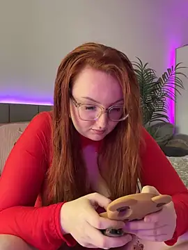 Snapshot of BellaBambiii chatting on 06-17-26, 12:15 BellaBambiii online show from 06-17-26, 12:15