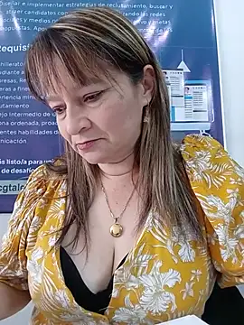 Snapshot of KAREN--03 chatting on 06-03-26, 02:18 KAREN--03 online show from 06-03-26, 02:18
