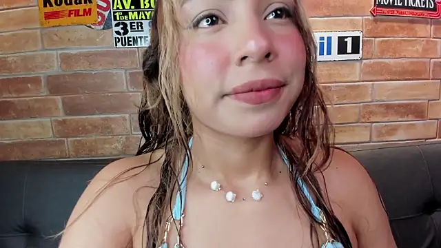 Snapshot of foxy_antonela chatting on 07-08-26, 02:35 foxy antonela online show from 07-08-26, 02:35