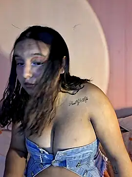 Snapshot of Dakota_skyyy chatting on 05-25-26, 10:19 Dakota skyyy online show from 05-25-26, 10:19