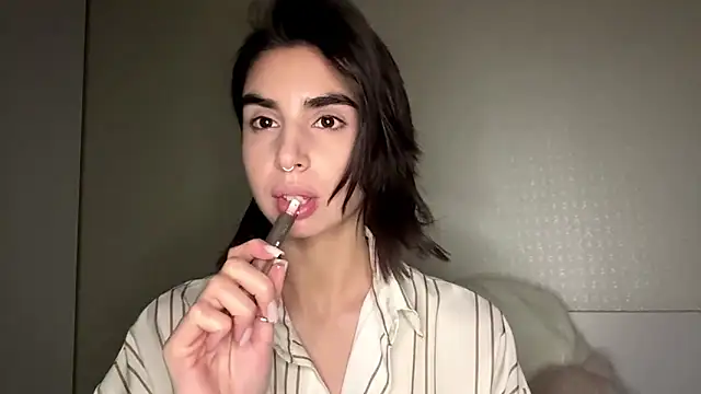JessiaRuezga online show from 05-21-26, 12:24