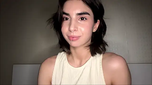Snapshot of JessiaRuezga chatting on 06-02-26, 12:27 JessiaRuezga online show from 06-02-26, 12:27