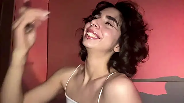 JessiaRuezga online show from 05-23-26, 01:43