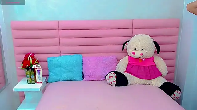 ariadnna princes online show from 05-15-26, 04:21