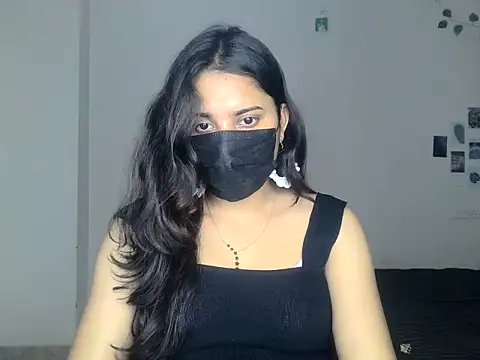 Snapshot of priyanks_sharma37 chatting on 06-18-26, 05:28 priyanks sharma37 online show from 06-18-26, 05:28