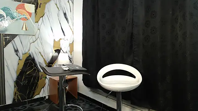 Snapshot of RONALDA_HOT26 chatting on 05-16-26, 07:40 RONALDA HOT26 online show from 05-16-26, 07:40