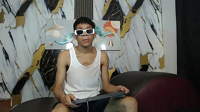 Snapshot of RONALDA_HOT26 chatting on 05-30-26, 07:47 RONALDA HOT26 online show from 05-30-26, 07:47