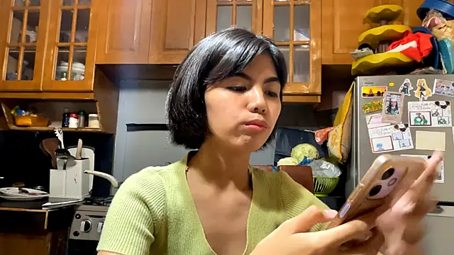 YukikoSchaefers online show from 05-26-26, 05:16