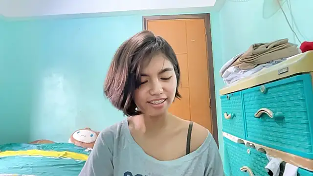 Snapshot of YukikoSchaefers chatting on 06-19-26, 03:23 YukikoSchaefers online show from 06-19-26, 03:23