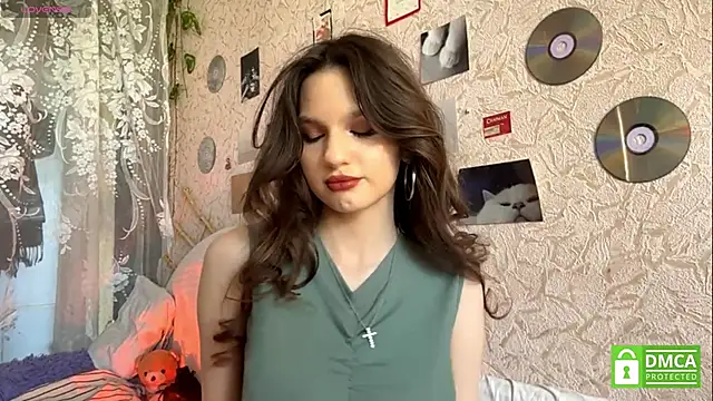 Snapshot of CarleenColley chatting on 05-25-26, 08:24 CarleenColley online show from 05-25-26, 08:24