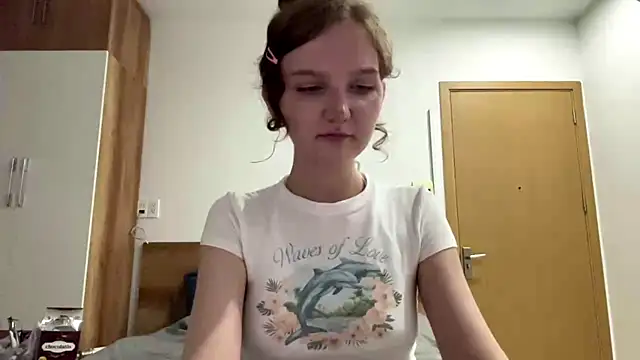 Snapshot of MarryWish1 chatting on 05-14-26, 04:37 MarryWish1 online show from 05-14-26, 04:37