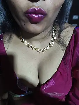 Snapshot of lilly-telugu chatting on 07-10-26, 05:57 lilly-telugu online show from 07-10-26, 05:57