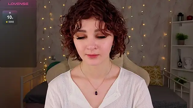 Snapshot of Kira__Fluffy chatting on 06-14-26, 02:24 Kira Fluffy online show from 06-14-26, 02:24