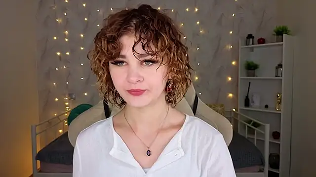 Snapshot of Kira__Fluffy chatting on 07-08-26, 12:03 Kira Fluffy online show from 07-08-26, 12:03
