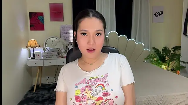 Snapshot of RingMyBelle chatting on 06-12-26, 11:41 RingMyBelle online show from 06-12-26, 11:41