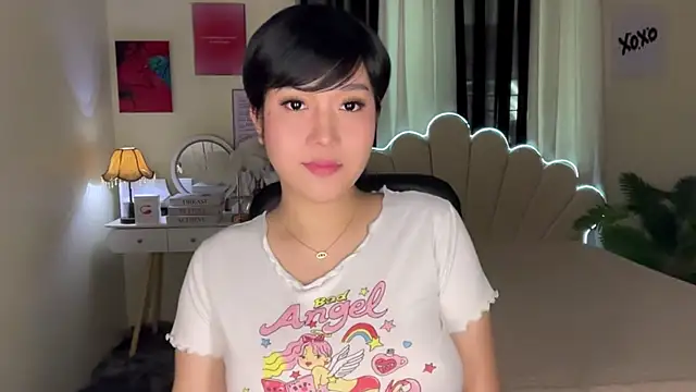 Snapshot of RingMyBelle chatting on 05-31-26, 10:43 RingMyBelle online show from 05-31-26, 10:43