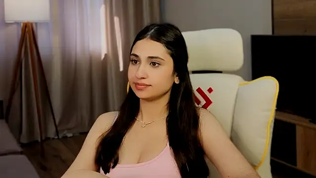 Snapshot of honeylanaa chatting on 06-05-26, 06:52 honeylanaa online show from 06-05-26, 06:52
