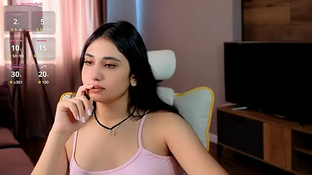 Snapshot of honeylanaa chatting on 07-22-26, 04:25 honeylanaa online show from 07-22-26, 04:25