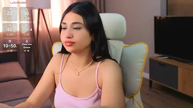 Snapshot of honeylanaa chatting on 07-13-26, 04:34 honeylanaa online show from 07-13-26, 04:34