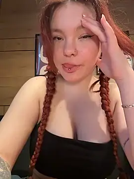 Snapshot of Baby__Fox chatting on 05-17-26, 11:21 Baby Fox online show from 05-17-26, 11:21