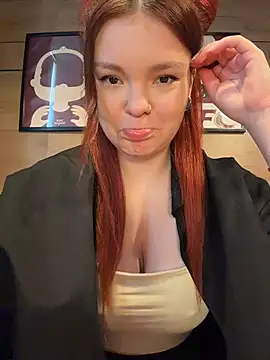 Snapshot of Baby__Fox chatting on 07-26-26, 01:18 Baby Fox online show from 07-26-26, 01:18
