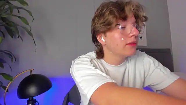 LucasMoraless online show from 05-29-26, 02:12