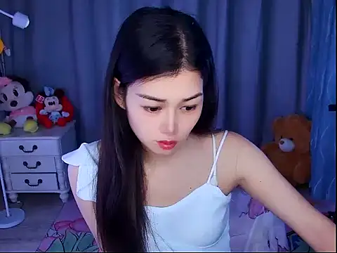 Snapshot of QinQin-888 chatting on 05-19-26, 03:57 QinQin-888 online show from 05-19-26, 03:57