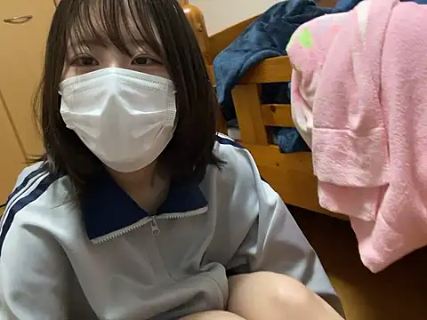 Snapshot of miniminimo_o chatting on 05-24-26, 11:32 miniminimo o online show from 05-24-26, 11:32