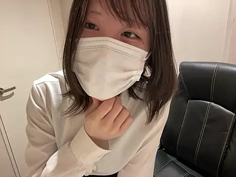 Snapshot of miniminimo_o chatting on 06-02-26, 10:26 miniminimo o online show from 06-02-26, 10:26