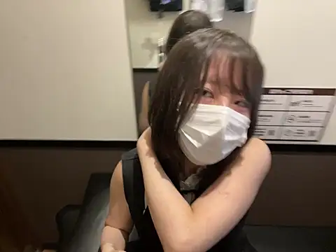 Snapshot of miniminimo_o chatting on 06-19-26, 10:21 miniminimo o online show from 06-19-26, 10:21