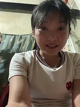 Snapshot of My-cute chatting on 05-23-26, 01:54 My-cute online show from 05-23-26, 01:54
