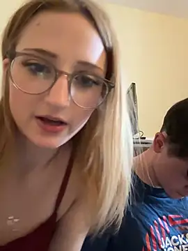 LauraundSteve  online show from 05-20-26, 02:36