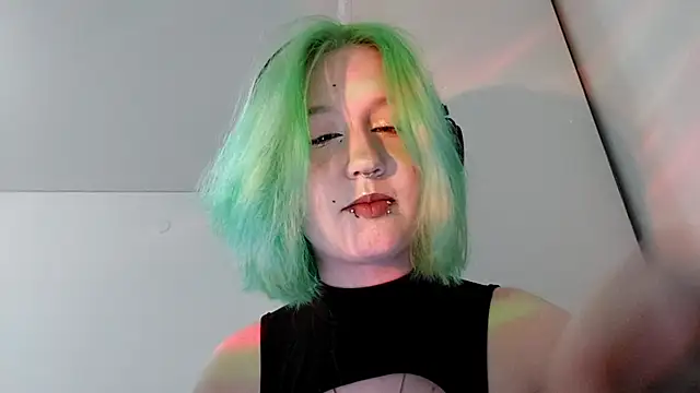 HunXena online show from 05-17-26, 03:23