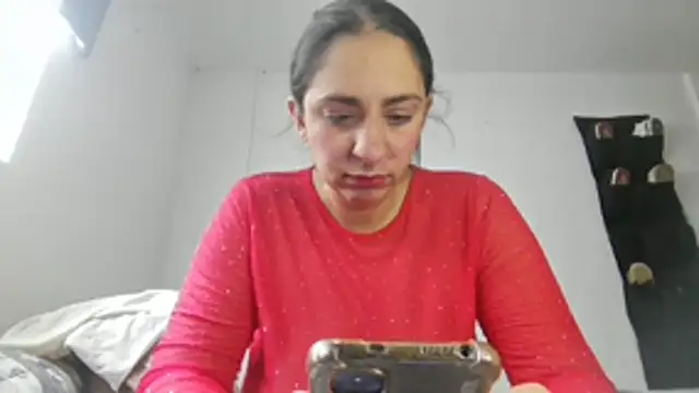 Snapshot of Pamela_sa chatting on 06-24-26, 05:55 Pamela sa online show from 06-24-26, 05:55