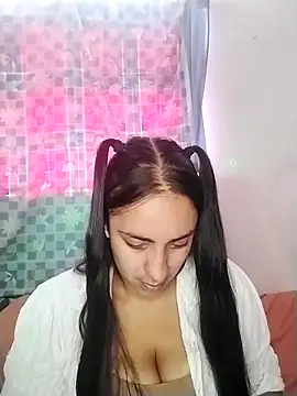 Snapshot of Pamela_sa chatting on 05-20-26, 04:26 Pamela sa online show from 05-20-26, 04:26