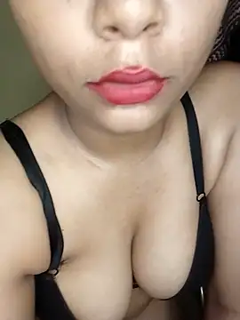 Snapshot of miss_khusbu chatting on 06-10-26, 08:32 miss khusbu online show from 06-10-26, 08:32