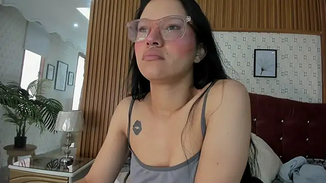 Snapshot of SophiieCalloway1 chatting on 06-22-26, 02:03 SophiieCalloway1 online show from 06-22-26, 02:03