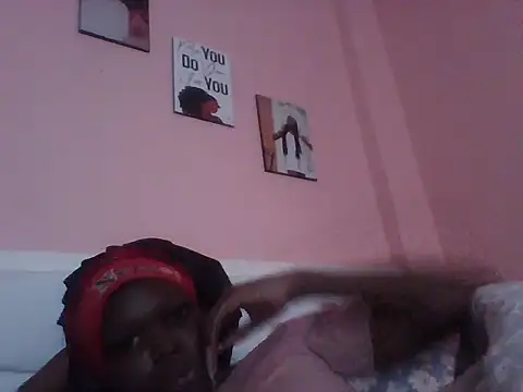 Snapshot of shantell_1 chatting on 05-29-26, 05:24 shantell 1 online show from 05-29-26, 05:24