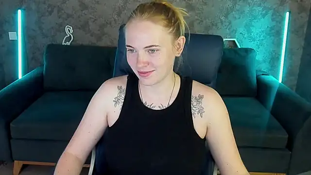 Snapshot of NikkyReyyy chatting on 05-19-26, 01:07 NikkyReyyy online show from 05-19-26, 01:07