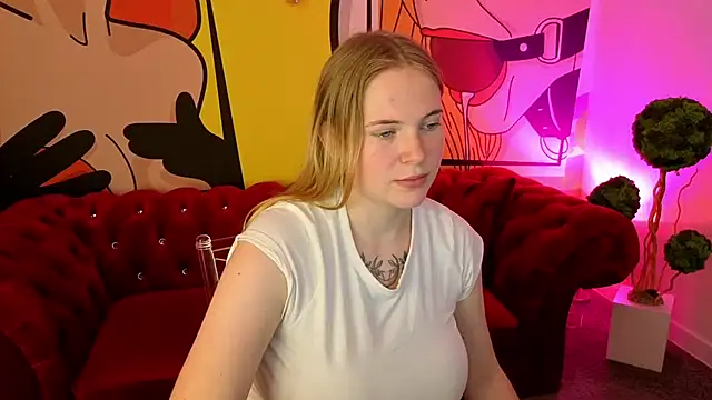 Snapshot of NikkyReyyy chatting on 06-07-26, 06:07 NikkyReyyy online show from 06-07-26, 06:07